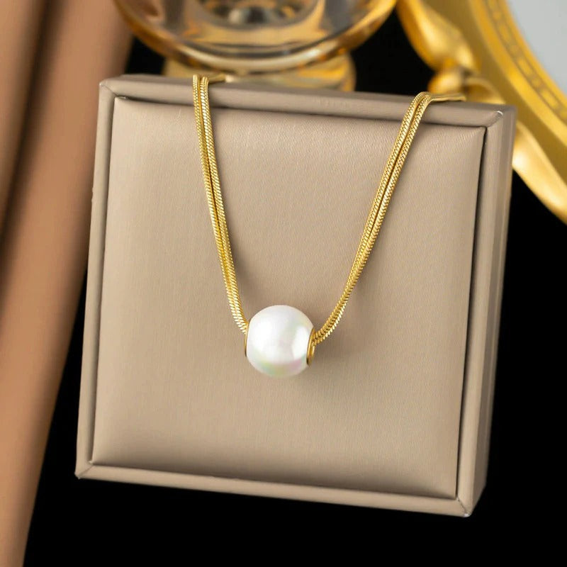 Gold Plated Stainless Steel Anti Tarnish Pearl Studded Pendant