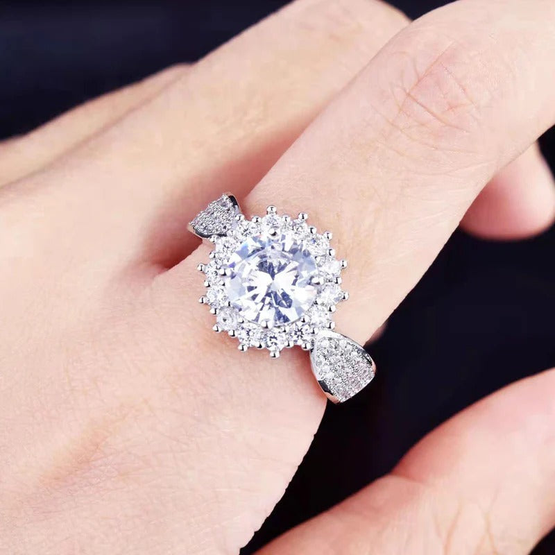 Silver Plated Anti Tarnish American Diamond Crushed Ice Cut Star-Like Finger Ring