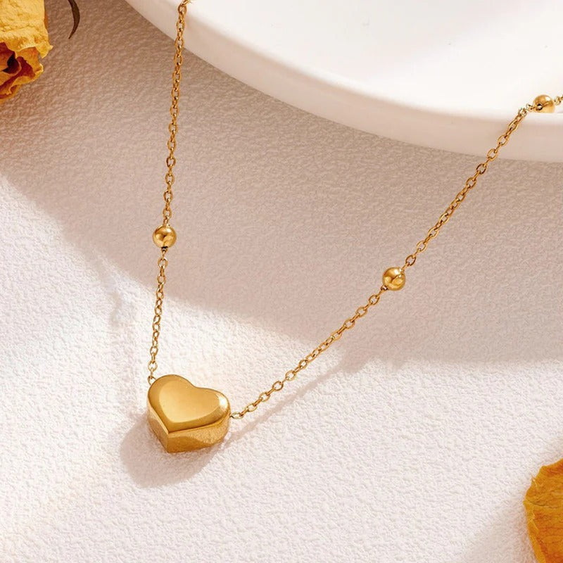 Gold-Plated Anti Tarnish Heart Themed Pendant